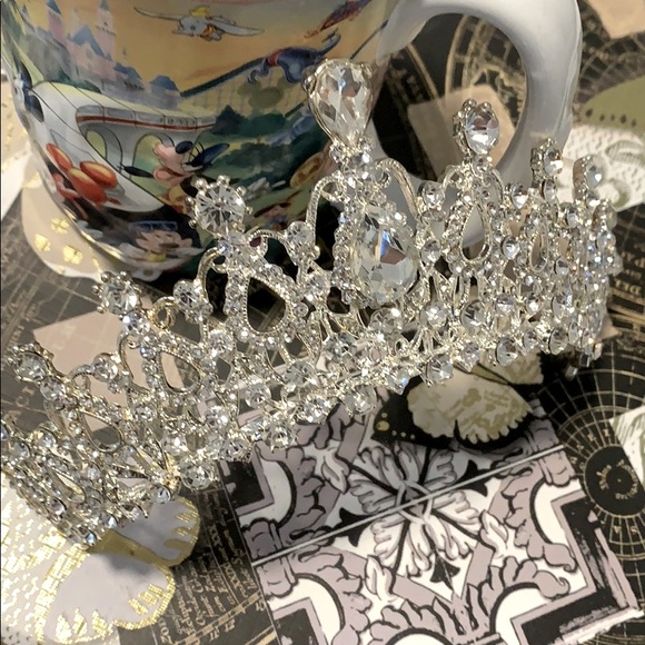 Silver tiara with rhinestones new - Picture 2 of 4